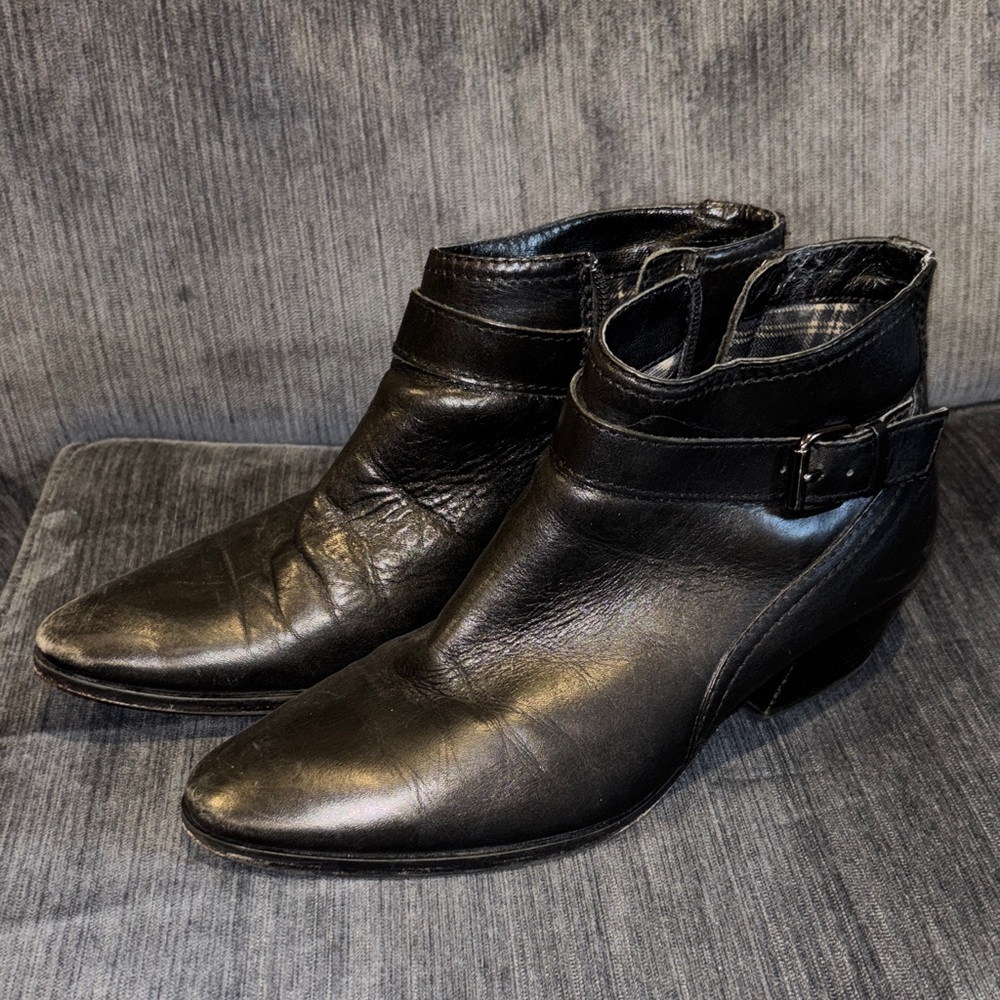 Vero Cuoio vintage leather ankle bootie